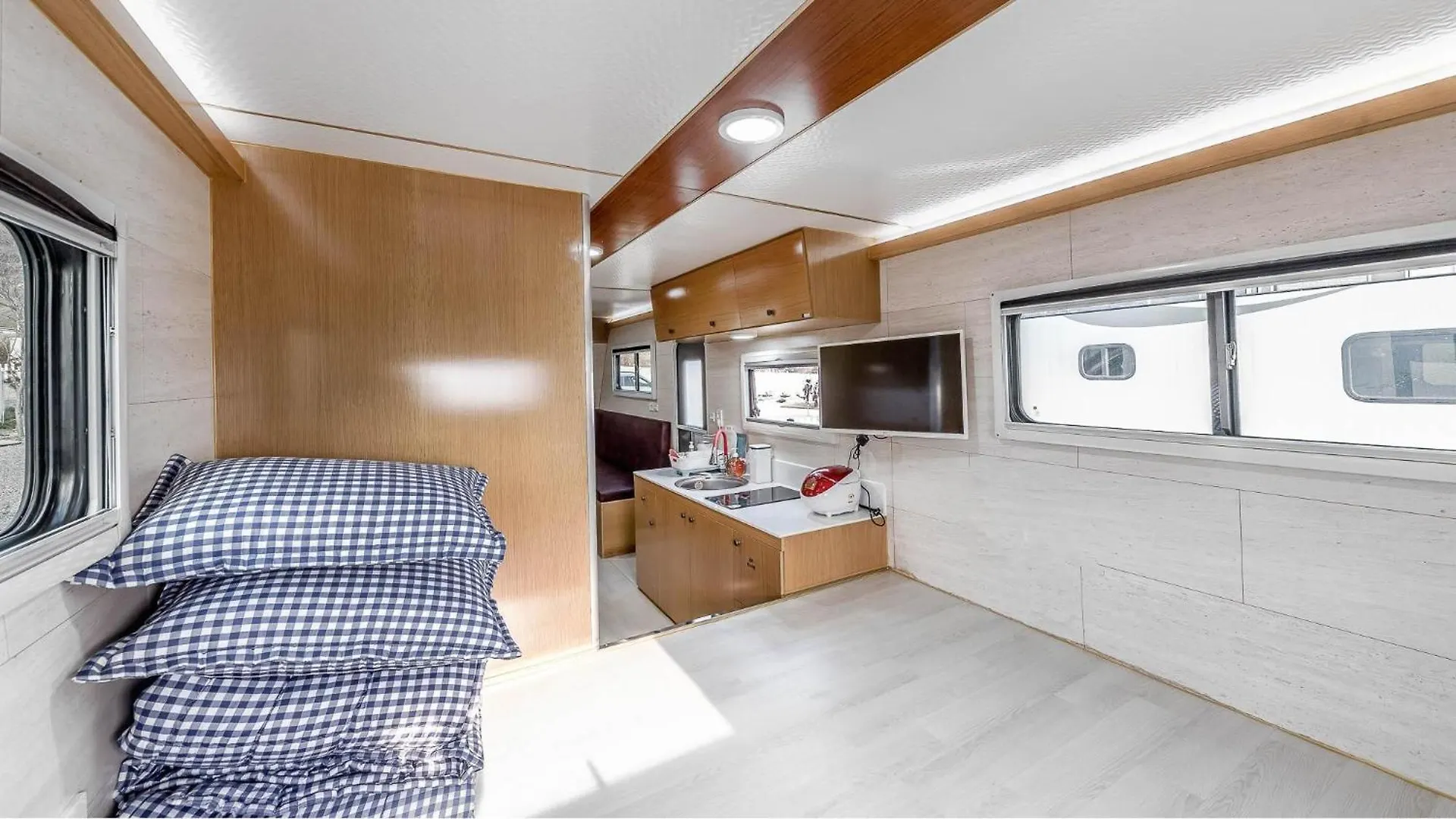 Ganghwa Nakjohealing Caravan&Camping Incheon Holiday home