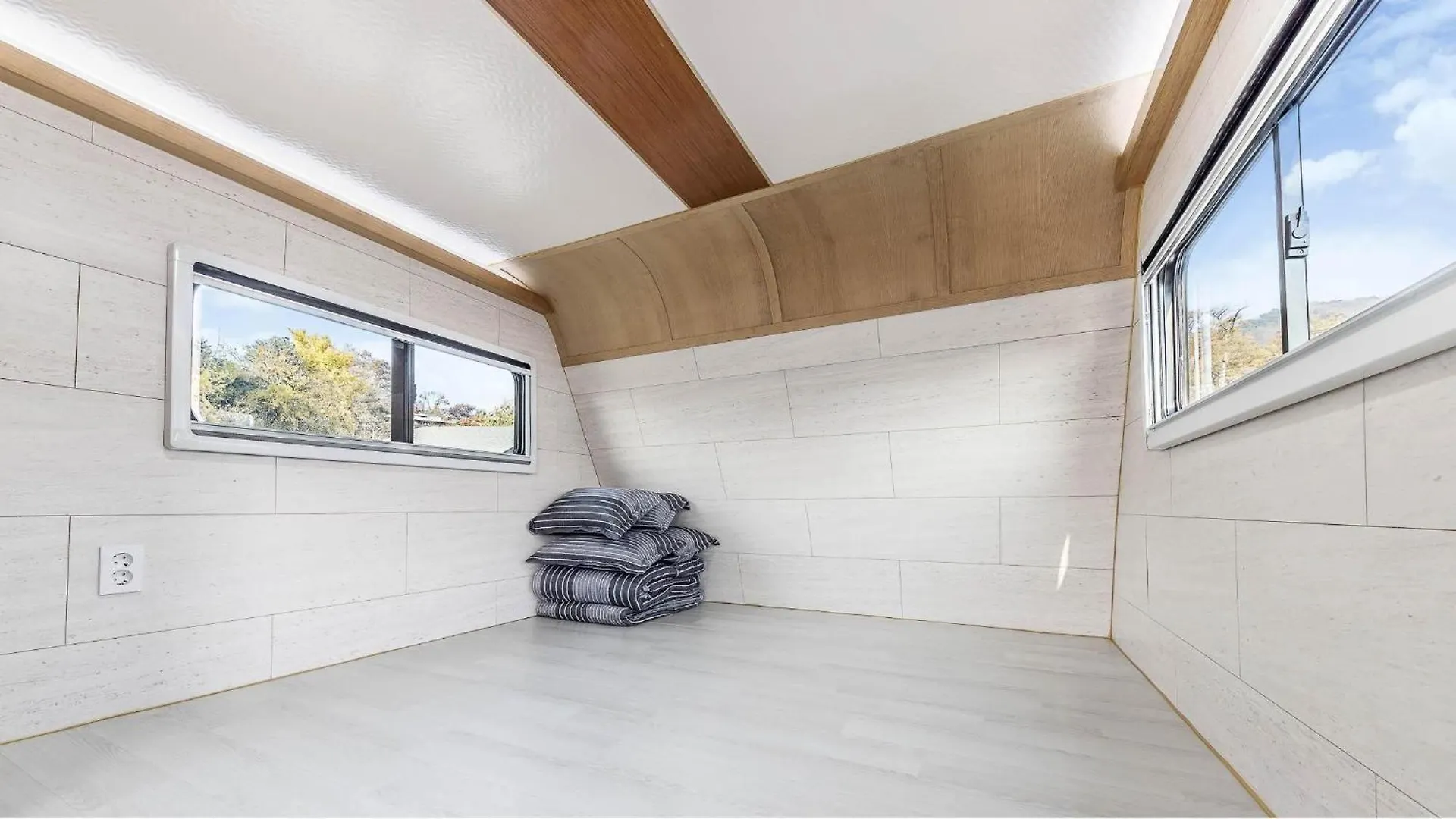 Ganghwa Nakjohealing Caravan&Camping Incheon 0*,  South Korea