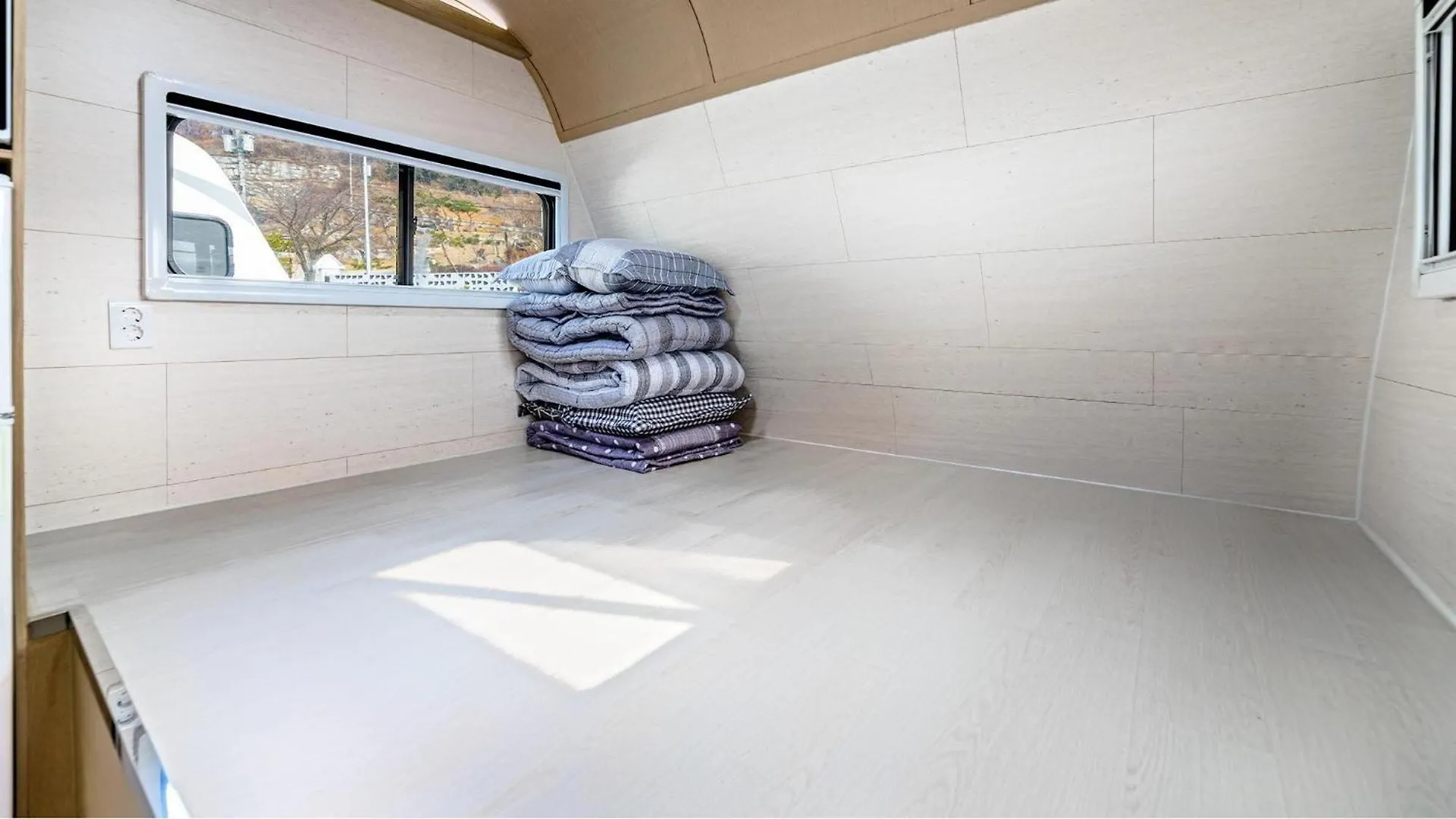 Holiday home Ganghwa Nakjohealing Caravan&Camping Incheon